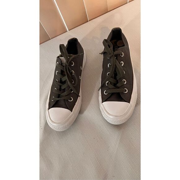 CONVERSE OLIVE GREEN COMOFLOUGE SNEAKERS MENS SIZE 4 WOMENS SIZE 6 - Picture 2 of 9